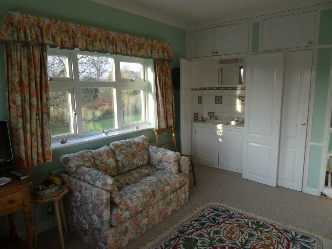 The Newnham White House Bed & Breakfast Балдок Екстериор снимка